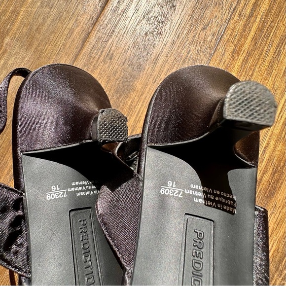 Predictions Kitten Heel Sandals Black Satin Size 9.5 Wide Fit - Picture 6 of 10